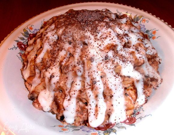 Можно посыпать тёртым шоколадом-не помешает)))