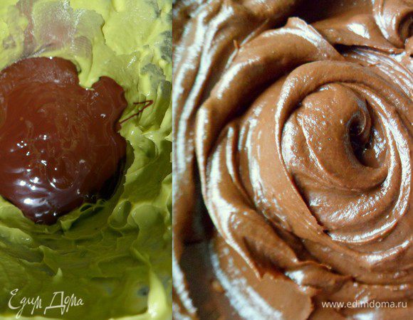 авокадо измельчаем в блендере и соединяем с шоколадом