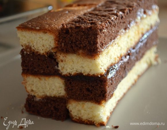 также делаем с двумя другими полосками - все склеиваем в шахматном порядке! края я обрезала немного,чтобы лучше был виден рисунок!