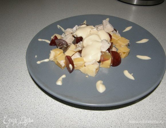 Я делаю салат на каждый день, поэтому заправляю каждую порцию отдельно. Приятного аппетита!