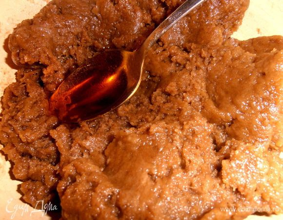 Добавить для аромата любой ликёр (у меня кофейный)