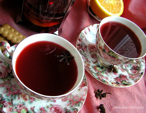 Разлить напиток по чашкам, добавить сахар по вкусу.

