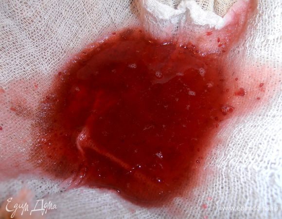 И начинаем процеживать состав понемногу.