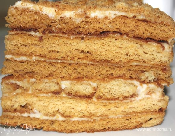 Вот он постоял ночь, стал под ножом мяться. Третий снизу корж из обрезков. 
Угощайтесь, вкусно!