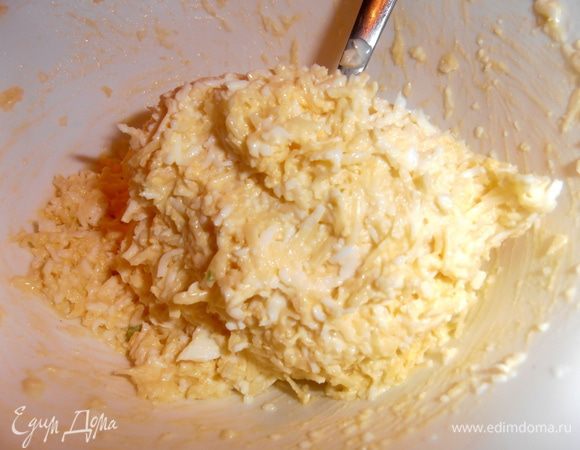 Пара ложек начинки осталась,но мальчишки помогли её уничтожить)))