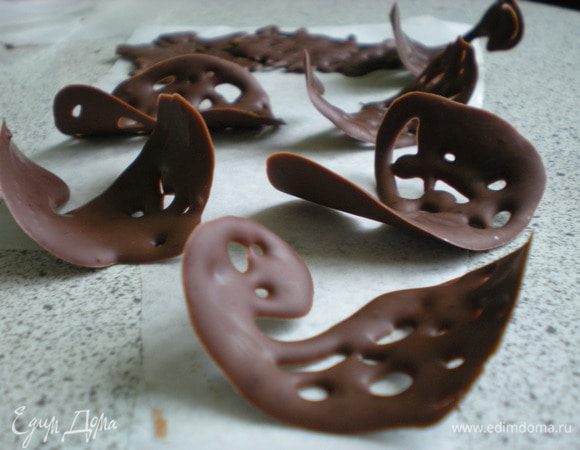 Застывшие фигурки легко отделяются от бумаги.