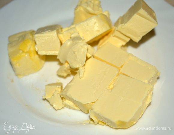 масло (холодное) нарезать на кубики