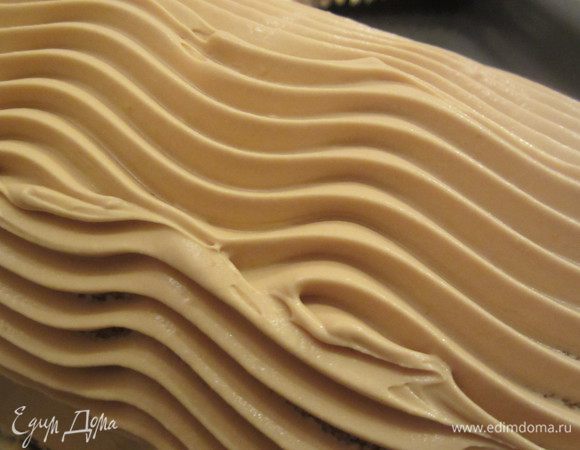 Украсить по желанию. Я украсила специальным скребком.