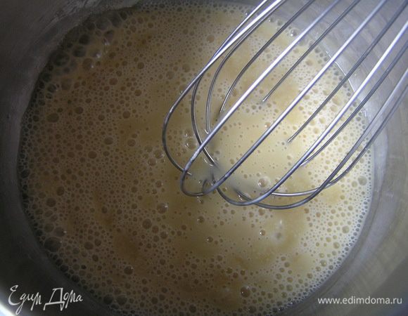 помешивая довести до кипения,
