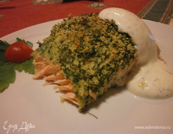 Готовим соус:
Взить блендером оливковое масло с соком лимона. добавить йогурт. Ароматизировать укропом, добавить соль, перец по - вкусу.  Приятного аппетита! В дополнение бокал охлаждённого белого сухого вина.