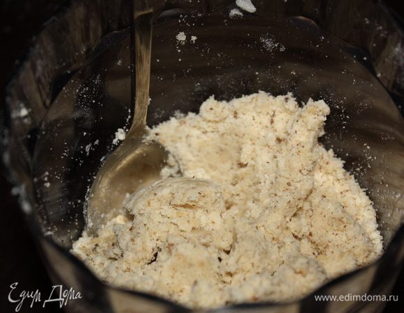 Собираем его в шар.