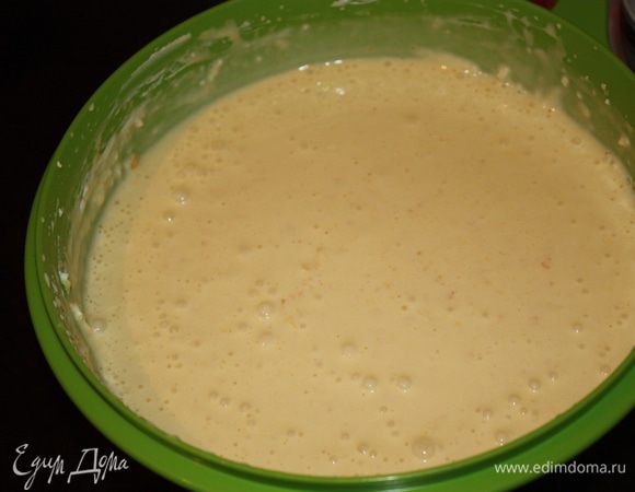 В эту массу добавить мандариновое пюре.