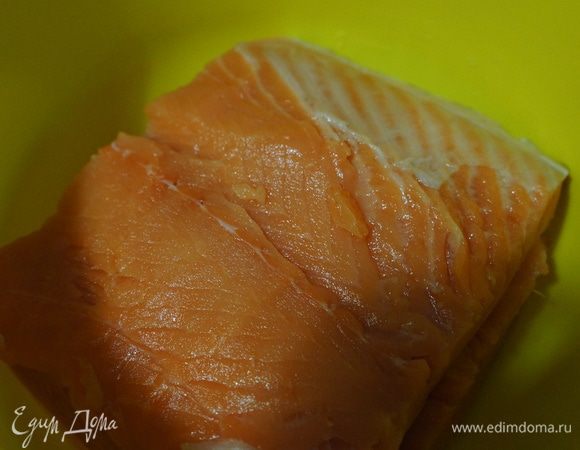 Очистить рыбу, удалить кости