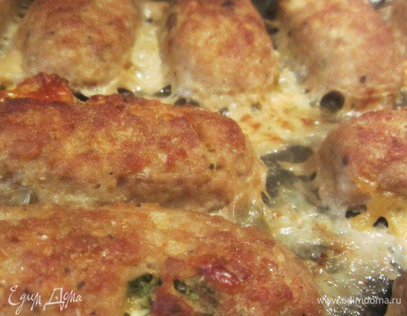 Готовые котлетки  можно подавать горячими, они очень вкусные именно такими!