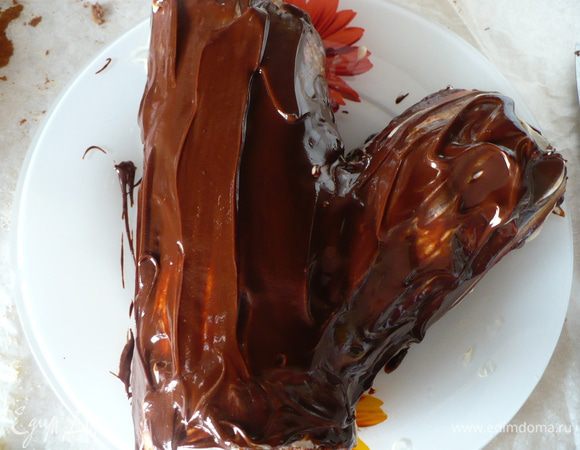 Щедро обмазываем поленце..