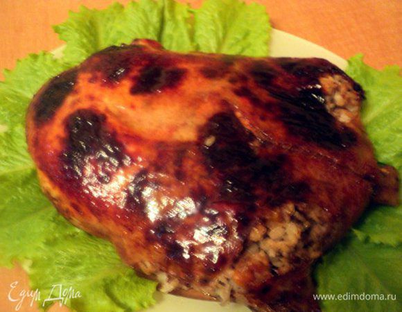 Затем  надрезать рукав сверху, смазать курицу остатками глазури и подрумянить в духовке еще 10-15 мин.