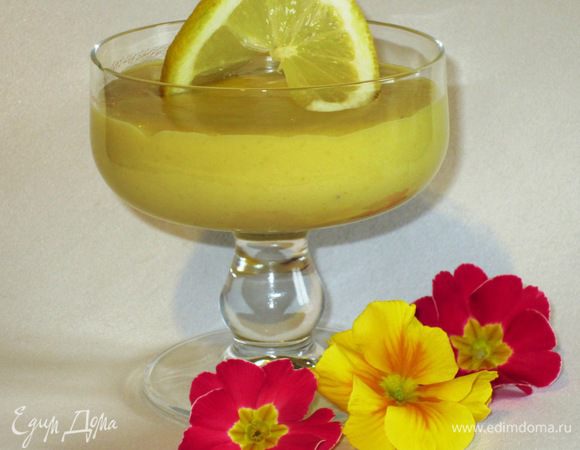 Кастрюлю поставить на слабый огонь и варить до загустения (примерно 10 минут), постоянно помешивая. Охладить. Приятного аппетита:)