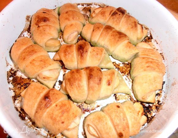 Вот такие рогалики-слоечки выпекались ЕЩЁ 20 минут!