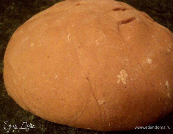 Охладить тесто до комнатной температуры, добавить яйцо, оставшуюся муку и вымесить гладкое тесто. Дать ему отдохнуть 30 мин.