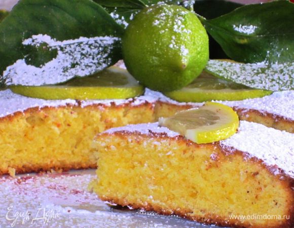 Вылить тесто в форму (диаметр 20 см) с пергаментом и выпекать в разогретой до 180°С духовке 40 минут. Готовность проверить зубочисткой. Охладить на решётке и посыпать сахарной пудрой.Приятного аппетита:)