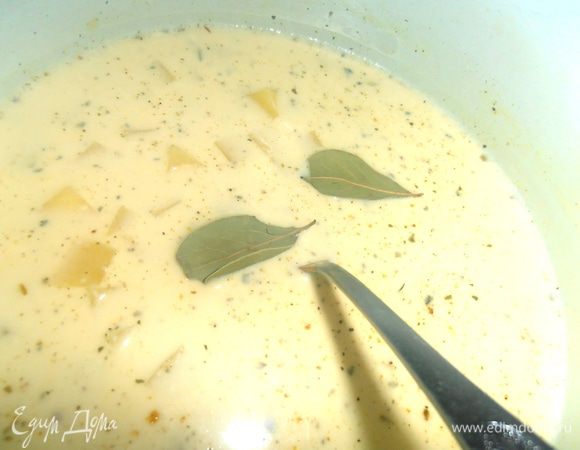 Лавровый лист тоже придаёт особый аромат!