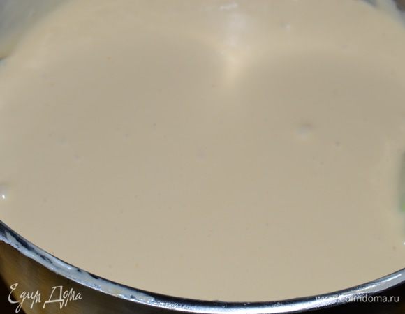 Крем по консистенции получается, как густая сметана.