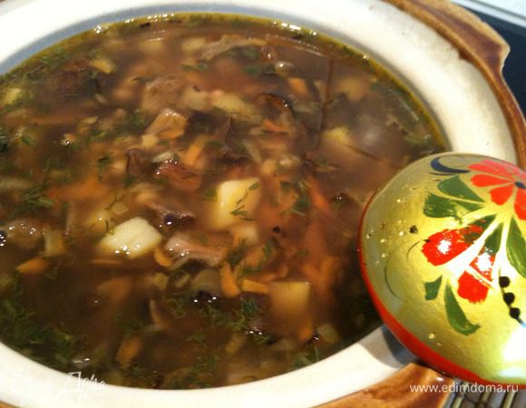 В конце варки добавить свежую зелень.  Приятного аппетита!