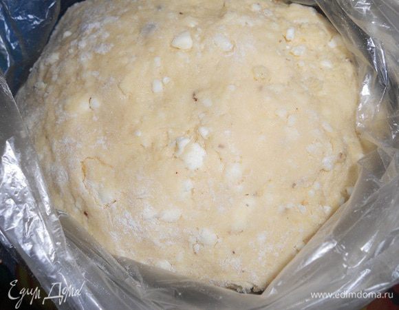 Кладем в пакет и в холодильник на пол часа.