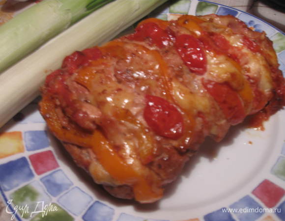 Вынуть мясо из духовки, развернуть фольгу, обмазать 1 ст.л. оливкового масла. Отправить обратно в духовку разогретую до 180 градусов на 15 минут.
Вынуть из духовки.