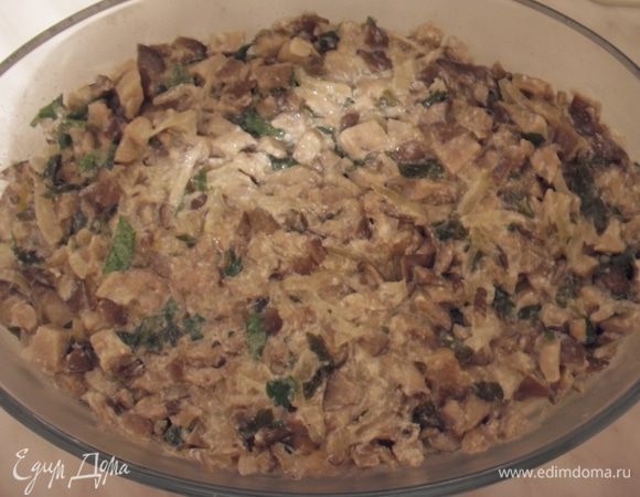 Затем - слой грибов.