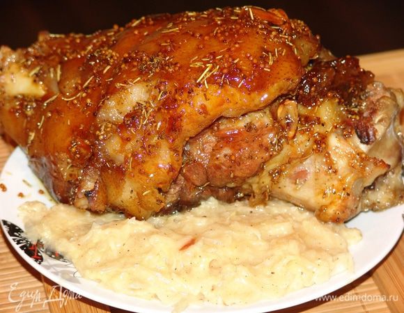 А теперь берем большой бокал холодного вкусного пива и приятного аппетита! А из бульона можно приготовить чудесный и наваристый похмельный супчик. )) 