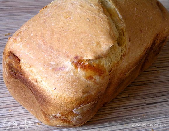 Готовый хлеб вынуть из контейнера, остудить на решетке. Приятного аппетита!