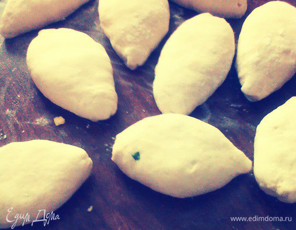 Сформировать пирожки.