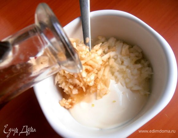 Чуть-чуть уксуса не помешает (у меня яблочный). Перемешиваем!