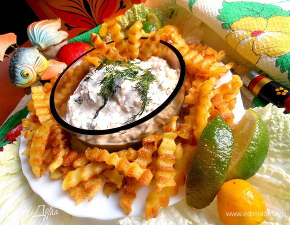 Украшаем наше блюдо китайской капустой,яблочком, лаймом и укропом...