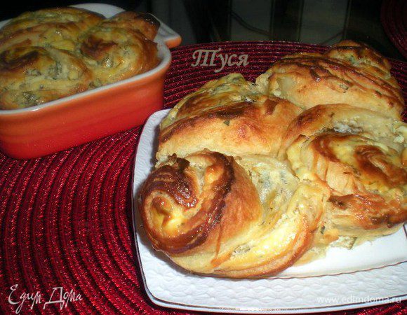 Выпекать при 180 гр. около 40 минут. Подавать теплым.