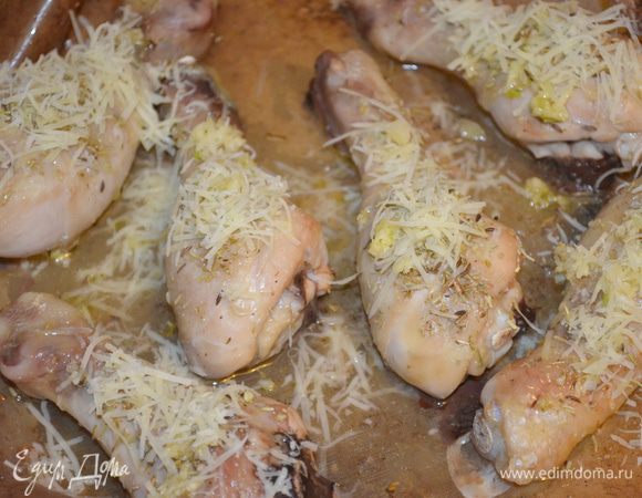 посыпать им ножки и выпекать еще 10 минут при той же температуре