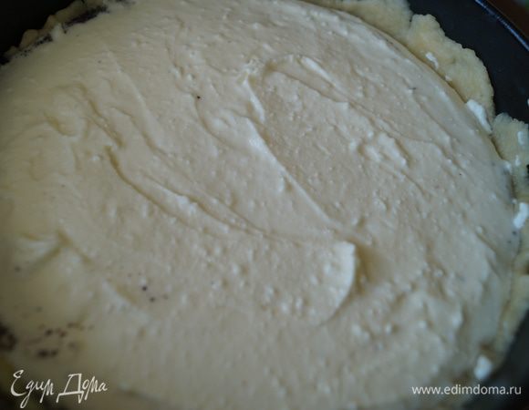 Затем слой творожной начинки,