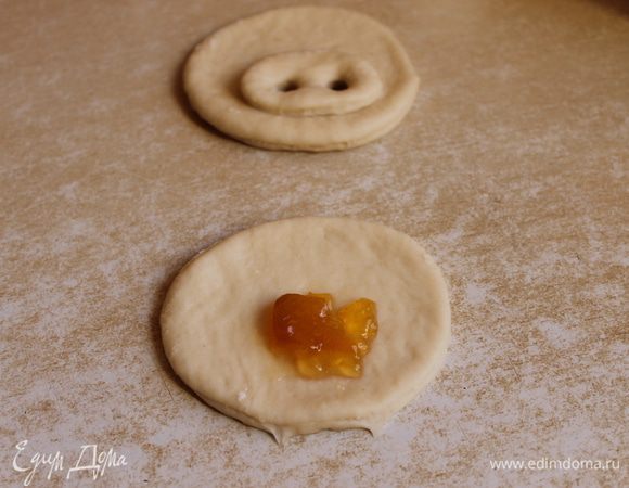 теперь кладем начинку..