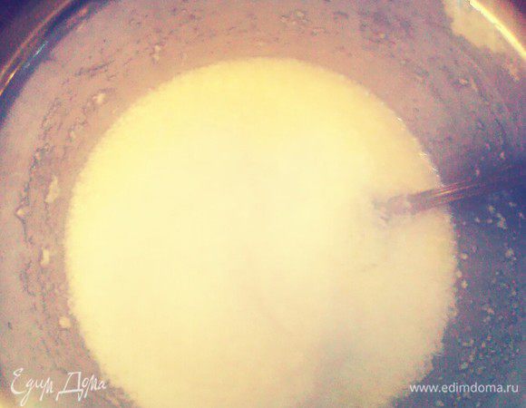 Добавить кокосовую стружку, перемешать.