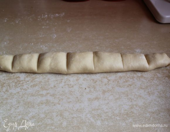 делим наш рулон на части. 