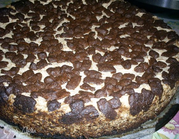 Выпекаем в разогретой до 180 градусов духовке примерно 1 час. Затем даем полностью остыть.