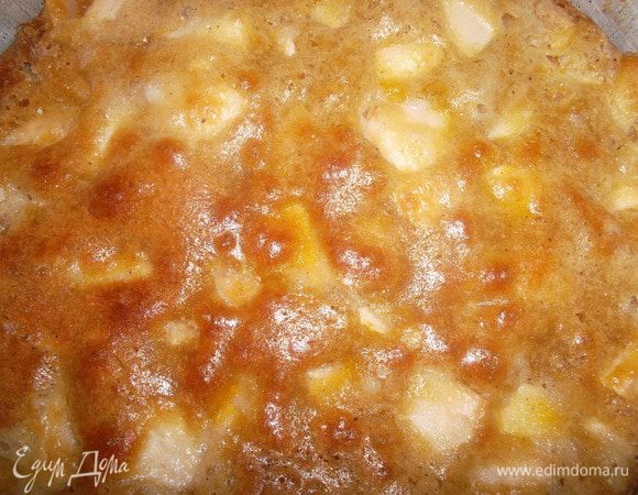 Все хорошо перемешать и выпекать 20-30 мин при 180 градусах до золотистого цвета