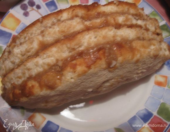 В местах разреза положить слой начинки из шоколадного крема (№1) - смотри шаг 7.