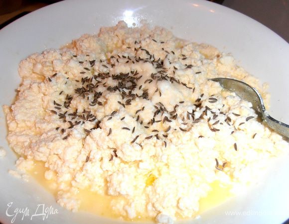 Тмин добавляем тоже по вкусу. Кто не любит его - добавьте вашу любимую травку-приправку.