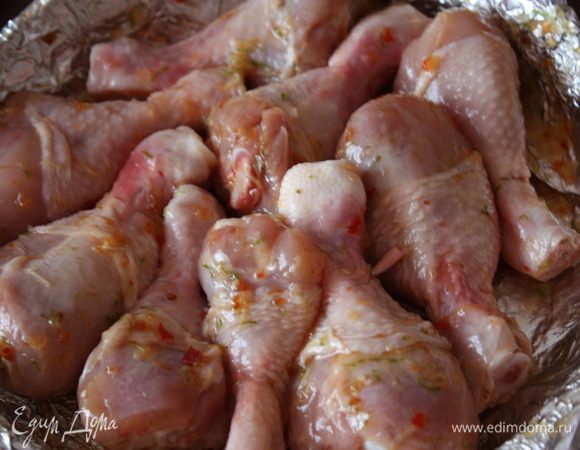 Хорошенько все перемешиваем и отправляем в разогретую до 200 градусов духовку на 25-30 минут.