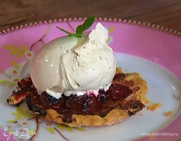 Готовые тарталетки остудить. 