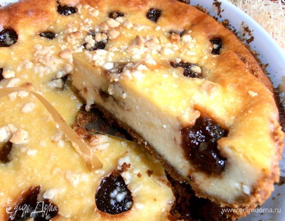 Нарезать можно тёплым или совсем остывшим.