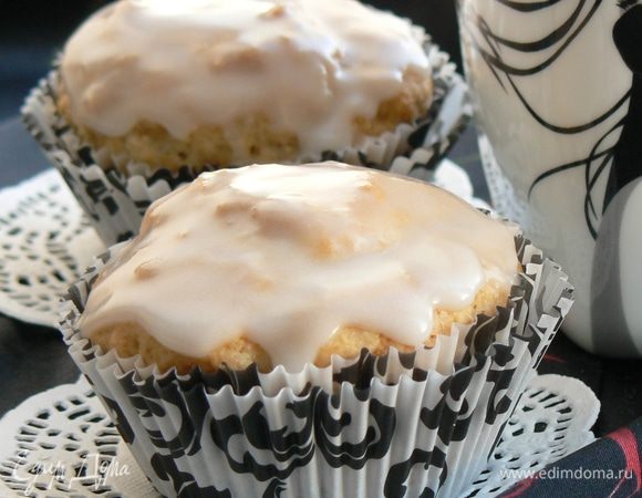 остужаем,сверху покрываем сахарной глазурью(сах.пудра+ лим.сок),можно и не покрывать,но с ней вкуснее!
Приятного чаепития!