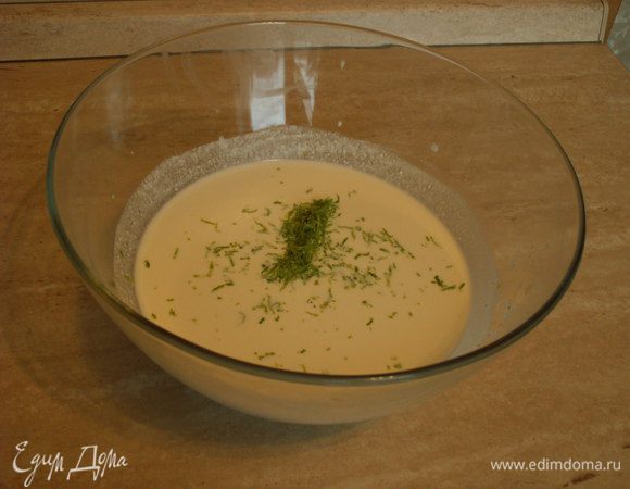 Добавить цедру лайма и растворенный желатин.Еще раз все взбить.